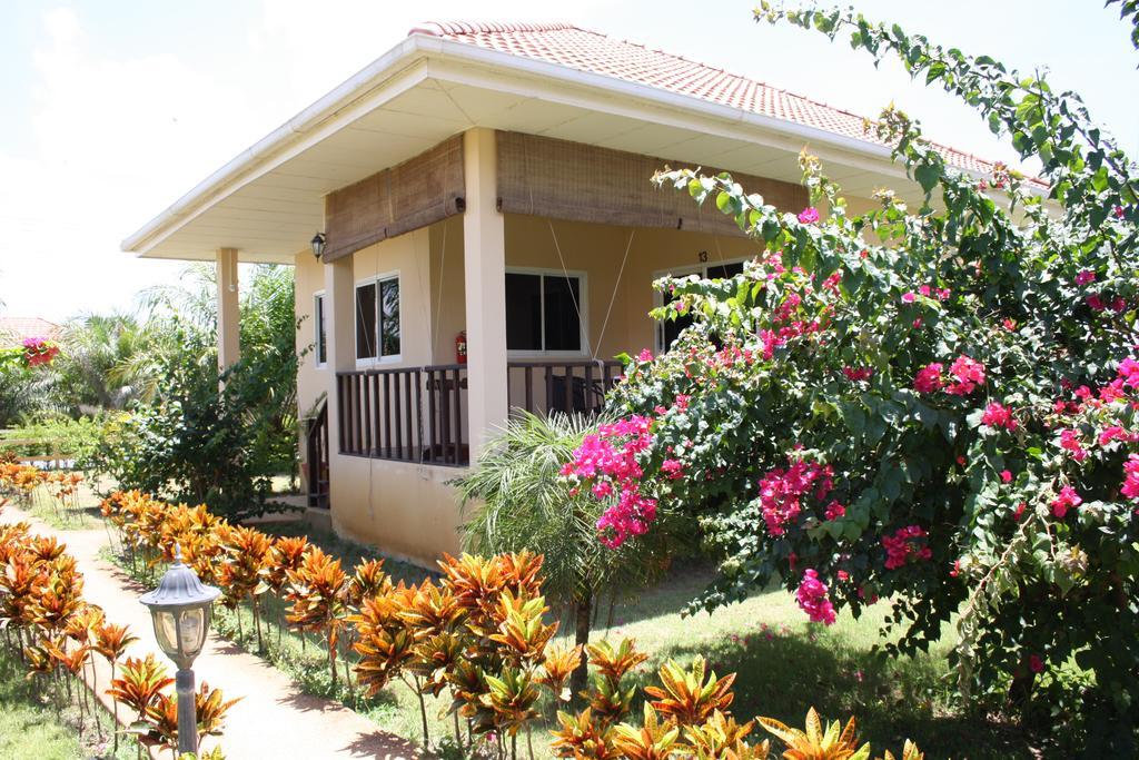 Ao Thai Resort Sathing Phra Exterior foto